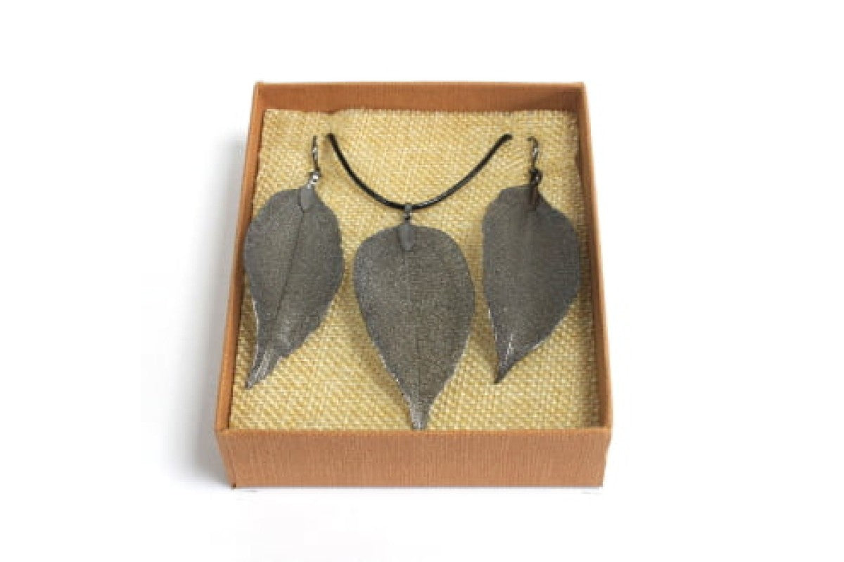 Necklace & Earrings Set - Bravery Leaf - Pewter