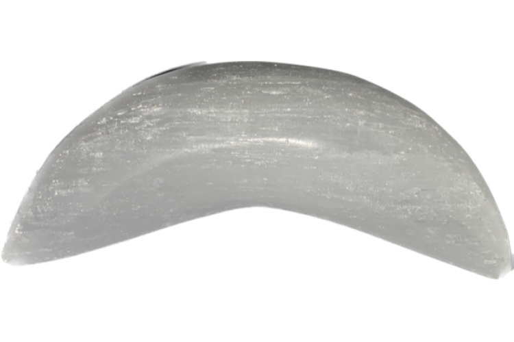 Carved - Crescent Moon - Selenite (8cm)